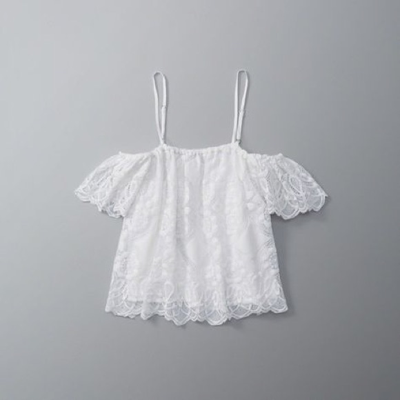 A&F | White Lace Cold Shoulder Peasant Top - Picture 1 of 5